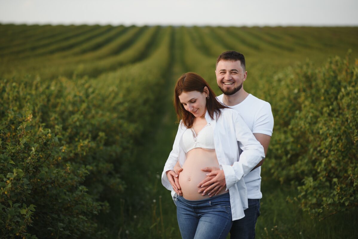 Combining Maternity Photography and Elective Ultrasound for a Complete Experience