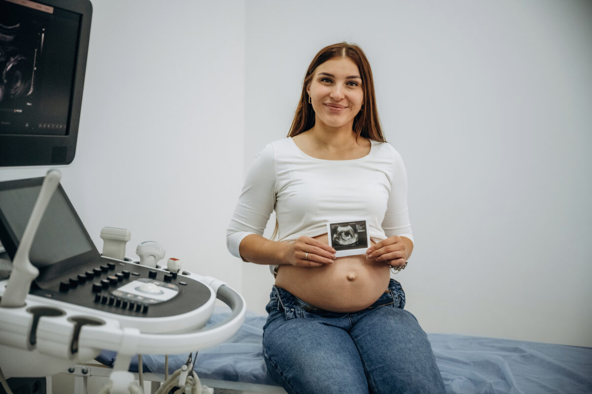 Discover how to navigate elective prenatal ultrasound imaging, from private training options to business insights, in this comprehensive expert guide.