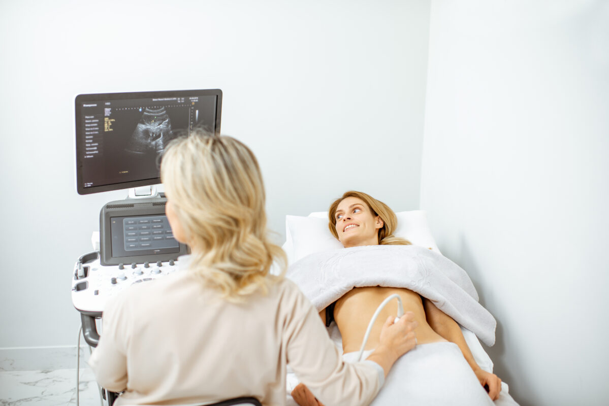 Easily master 4D ultrasound with personalized, hands‑on training on your own machine—boost image quality, client satisfaction, and studio profit today.