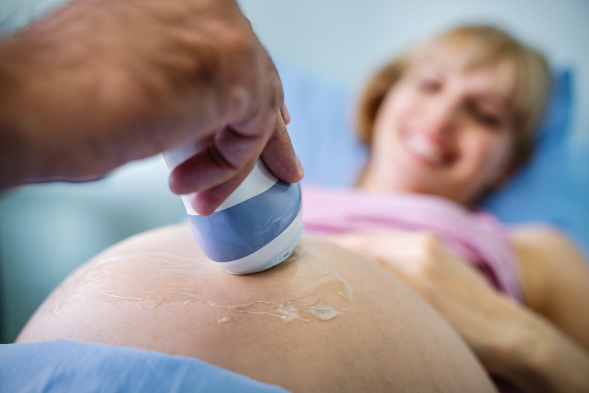 Build a profitable elective ultrasound studio with strategies for location, pricing, and customer retention, plus expert insights for sustainable growth.
