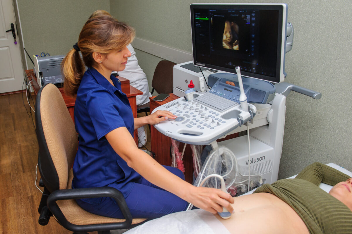 Master 3D/4D ultrasound with Ultrasound Trainers’ hands‑on, one‑on‑one program. Learn imaging & business skills to open a successful elective ultrasound studio.